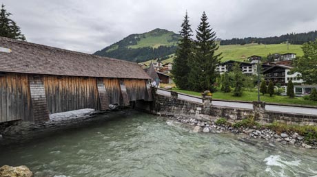 Lech am Arlberg Brücke über den Lech