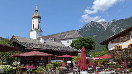 Loisach-Radweg - Pause in Garmisch-Partenkirchen Loisach-Radweg - Pause in Garmisch-Partenkirchen
