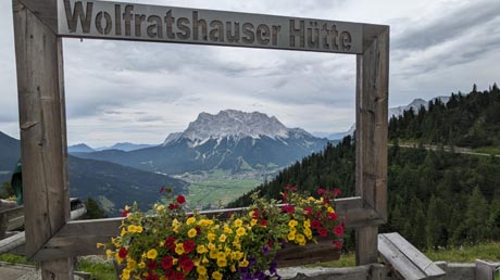 Wanderung von Lermoos zur Wolfratshauser Hütte Wanderung von Lermoos zur Wolfratshauser Hütte