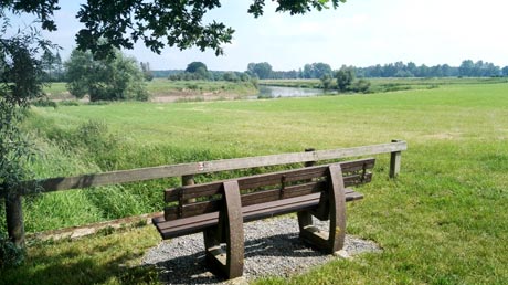 Leine-Heide-Radweg Rastplatz Bank