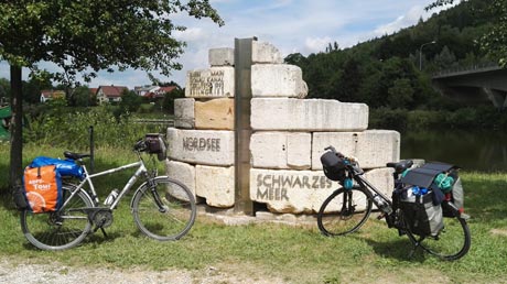 Main-Donau-Kanal-Radweg 2017: Gedenkstein Beilngries