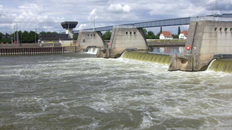 Main-Wehr vor Hanau Main-Wehr vor Hanau