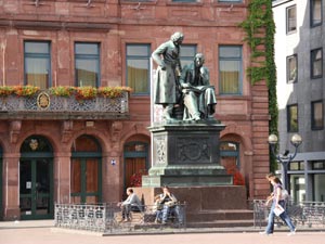 Hanau Gebrüder Grimm Denkmal Hanau Gebrüder Grimm Denkmal