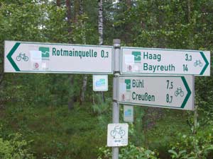 Hinweisschild Rotmainquelle Hinweisschild Rotmainquelle
