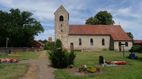 Milde-Biese-Tour: Kirche Vienau Milde-Biese-Tour: Kirche Vienau