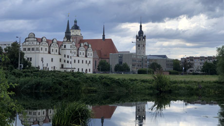 Blick über die Mulde nach Dessau Blick über die Mulde nach Dessau