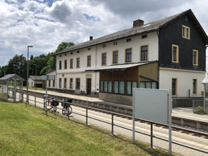 Bahnhof Schöneck (Vogtl.) Bahnhof Schöneck (Vogtl.)