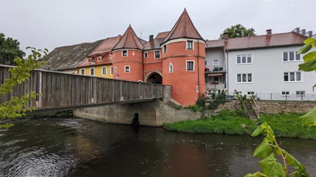 Regenbrücke mit Biertor in Cham