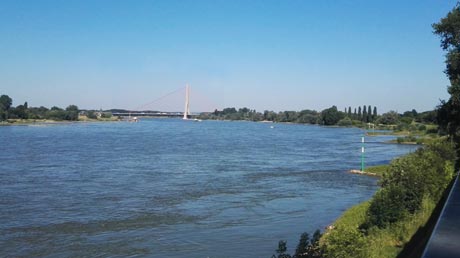 Fleher Rheinbrücke Neuss