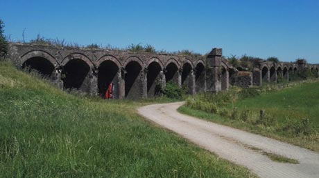 Brückenreste Eisenbahnbrücke Wesel