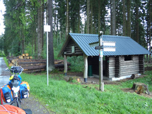 Rastplatz am Weg bei Winterberg Rastplatz am Radweg bei Winterberg