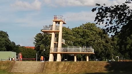 Halle Nordbad Sprungturm