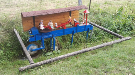 mit Wasserkraft angetriebene Figuren mit Wasserkraft angetriebene Figuren