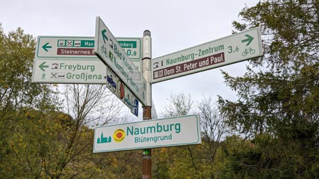 Hauptwegweiser im Blütengrund Naumburg Hauptwegweiser im Blütengrund Naumburg