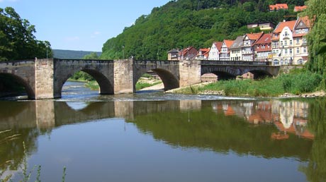 historische Werrabrücke in hann Münden